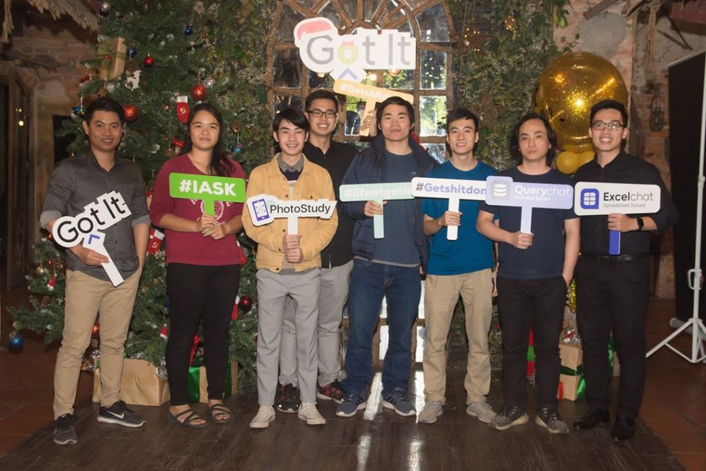 Team xây dựng sản phẩm ExcelChat